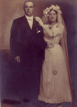 Abe and Becky Lieberman wedding (1913)