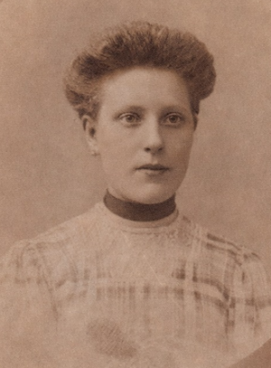 Rebecca Dumes Lieberman. Rebecca, called Taube, dove in Yiddish,in Vishki, is listed as such on her ship manifest. She sailed on The Saratow and arrived at Ellis Island on March 20, 1908.