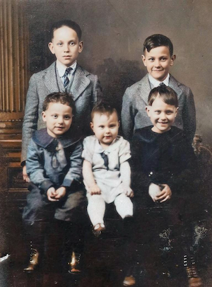 Abe and Rebecca Dumes Lieberman children:in back, L to R, Ben and Hy in front, Nathan, Dora, and Harry  (~1925)