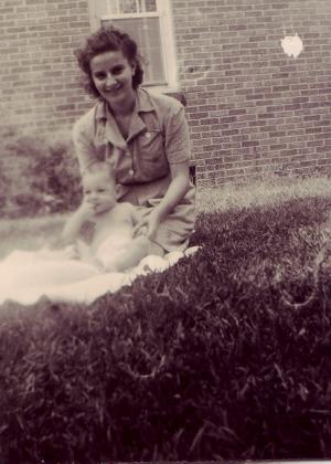 Evelyn Dumes with son Mike (1944)