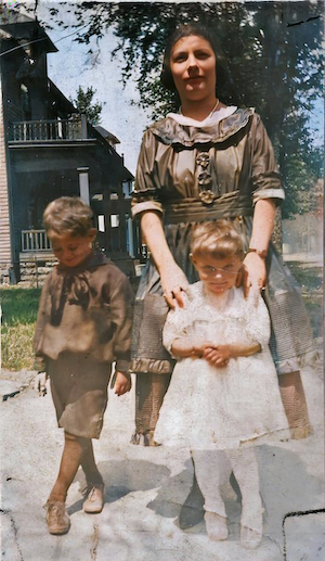 Fannie Dumes Fishman with Bill and Sylvia Fishman (~1920)