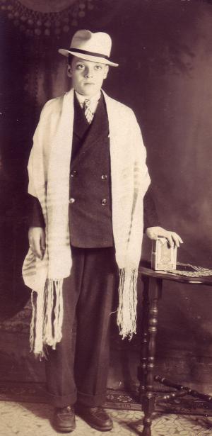 Nathan Lieberman bar mitzvah (1934)