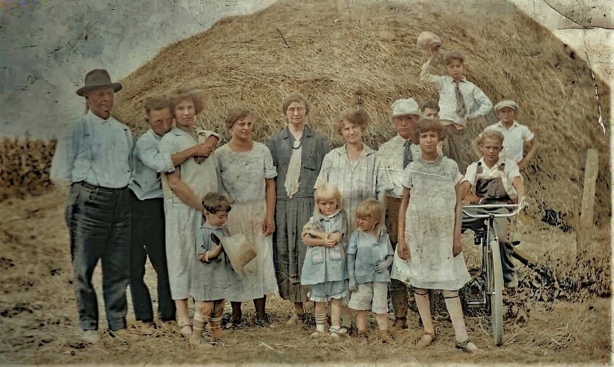 Louis Dumes and family