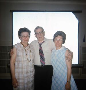 Ruth Fialco, Phil Fialco, Mildred Dumes Dansker (1970)