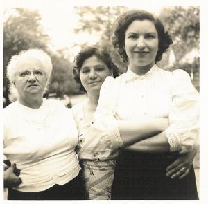 Aunt Jennie, Naomi and Lillian
 (~1944)