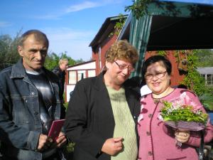 Julia with Misha's (Marina's husband) parents (2008)