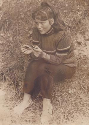 Julia Dumesh Aleskevica as a teenager in Vishki (1967)