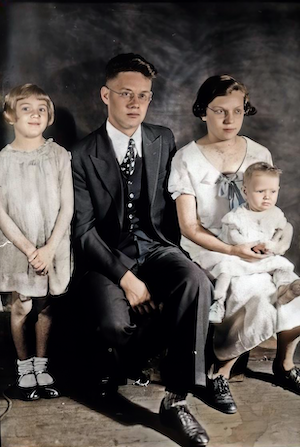 L to R: Ruth, Bill, Sylvia and Georgia Fishman