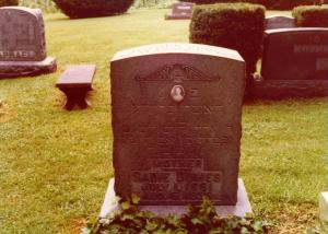 Sadie Silk Grave in Evansville, IN

 (1933)