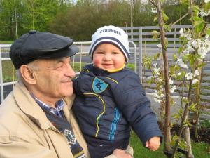 Georgij, grandson of Gescha Dumes Khitrin & his grandson Maxim Platonov May 2008 Lund, Sweden (2008)