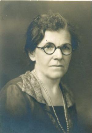 Anna Fialco (~1921)