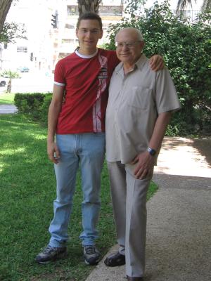 Aaron Khitrin, son of Sora Dumesh Khitrin,  with his grandson Vadim David Gutkin - 24 June 2006 (2006)