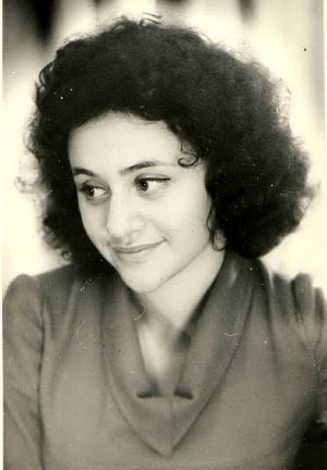 Svetlana Khitrin Gutkin, granddaughter of Sora Dumesh Khitrin November 09, 1977 (1977)