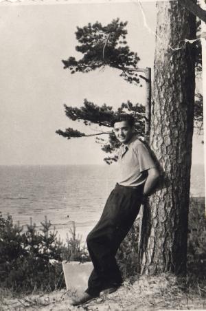 Leiser Dumesh in Jurmala (1954)