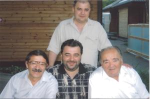 Standing Boris Dumesh, seated (l to r) Vulf, Genrikh, Leizer Dumesh (1997)