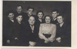 bottom right to left: Lena,wife of Israel son of Moisey Dumesh, Bluma Dumesh and Israel Dumesh, Vulf Dumesh son of Israel, Leya Bluma's niece

top right to left: Israel son of Moisey, Feiga daughter of Israel, Leizer Dumesh and Jasha husband of Leya

Riga
 (1954)