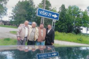 Boris and Genrickh Dumesh with their father Leiser and Uncle Vulf (2003)