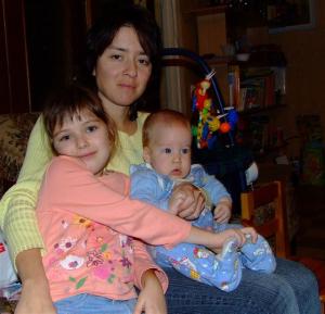 Anna Dumesh Kastrov with Dana & Roman  (2006)