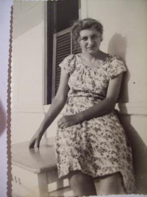 Lilia Dumes, daughter of Moisey (1947)