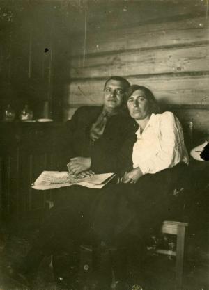 Moisey and Hanna Dumes in the city of  Novouzensk. Moisey was the only doctor in tens miles around at local hospital.  
 (1930)