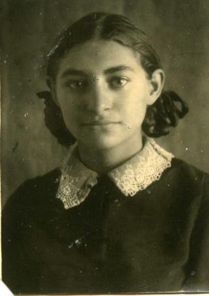 Lilia Dumes. (1943)