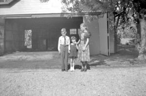 Stan Dumes, Georgia Helen Fishman, Mildred Dumes (1938)